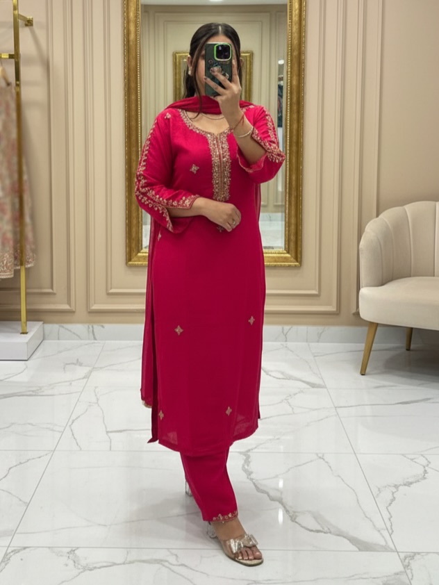 red kurta with pant and dupatta